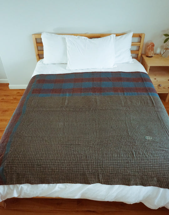 KANTHA THROW