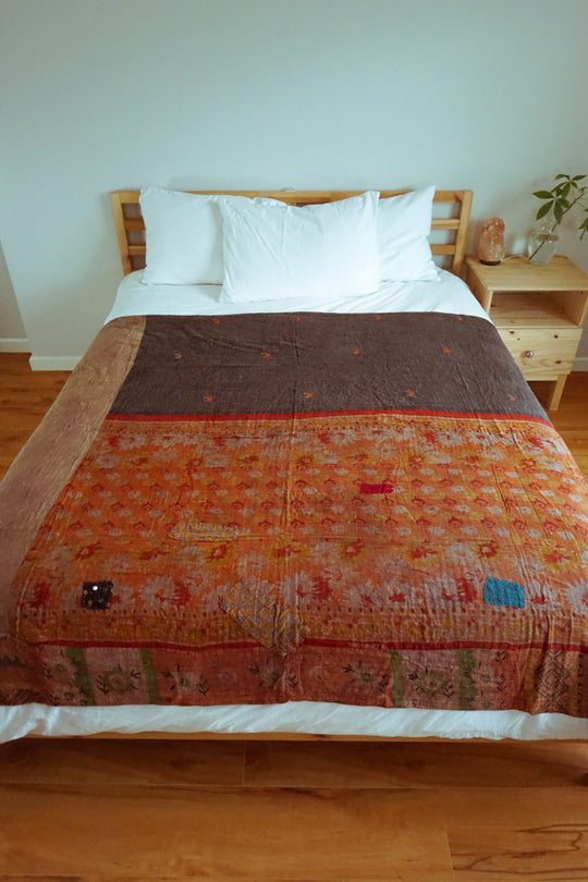 KANTHA THROW