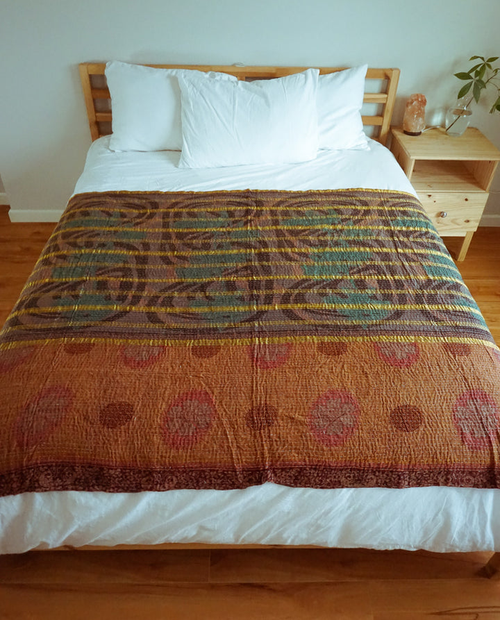 KANTHA THROW