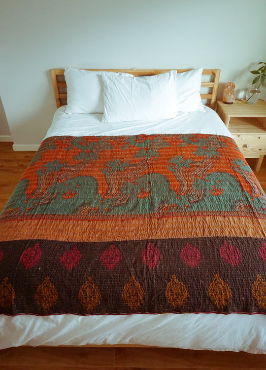 KANTHA THROW