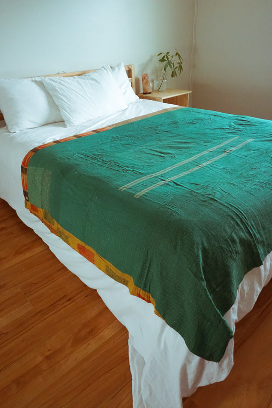 KANTHA THROW