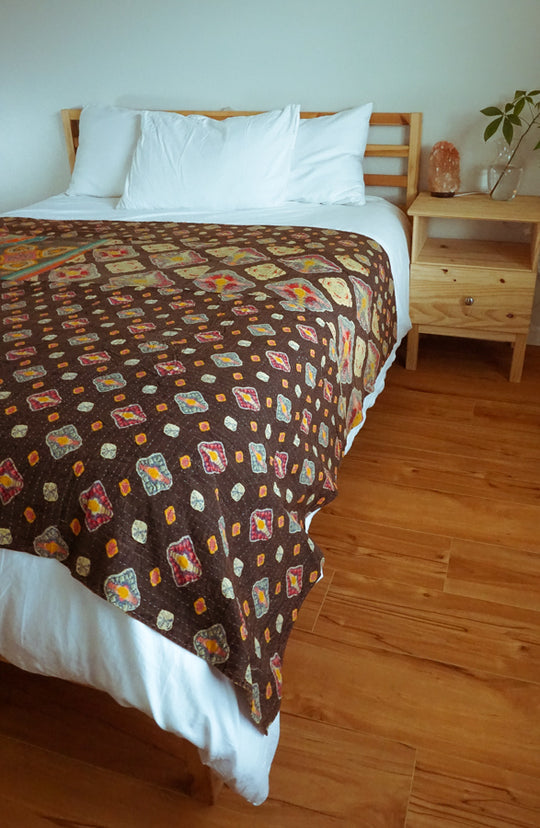 KANTHA THROW