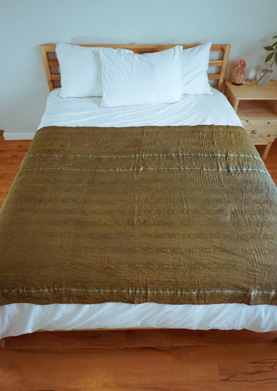 KANTHA THROW
