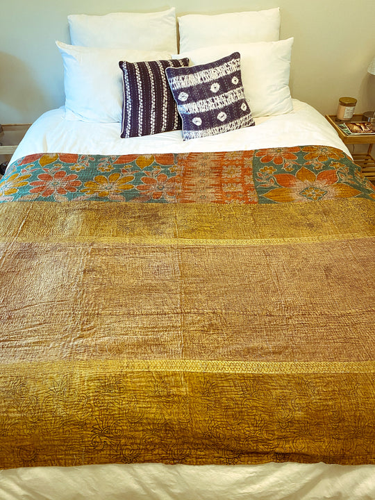 KANTHA THROW