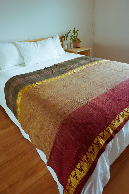 KANTHA THROW