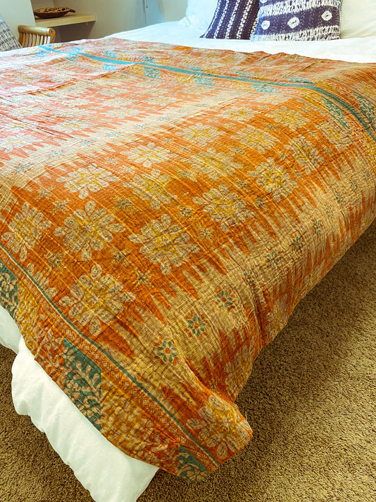 KANTHA THROW