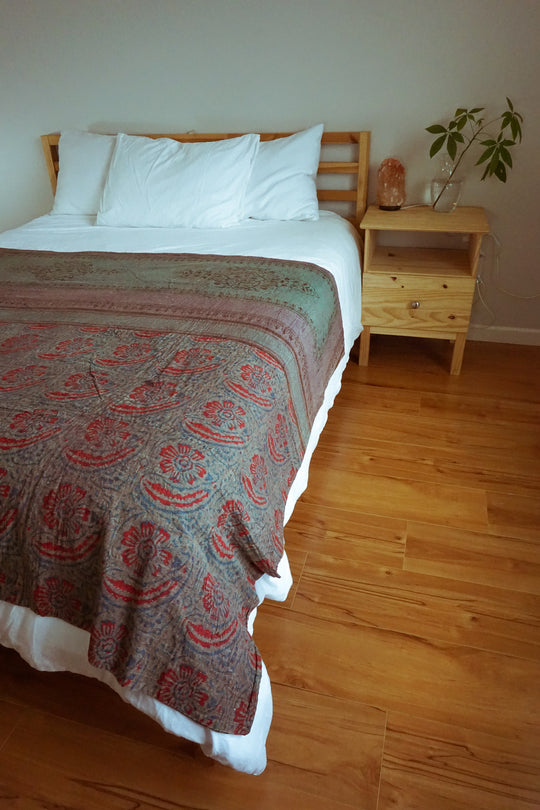 KANTHA THROW
