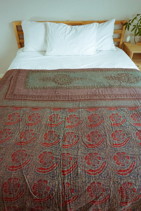 KANTHA THROW